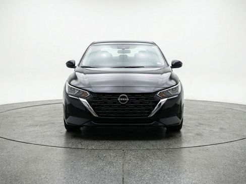 Used 2025 Nissan Sentra SV FWD image 2