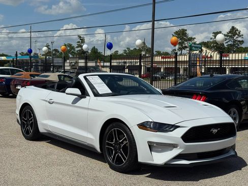Used 2023 Ford Mustang Premium RWD image 7