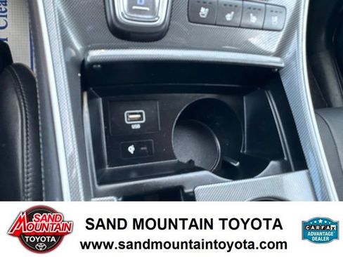 Used 2022 Hyundai Santa Fe Limited FWD image 17