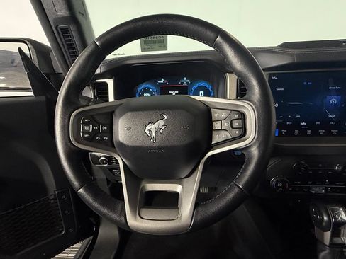 Used 2025 Ford Bronco Outer Banks AWD/4WD image 15
