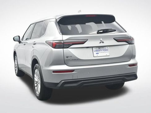 Used 2025 Mitsubishi Outlander ES AWD/4WD image 9