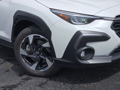 Certified 2024 Subaru Crosstrek 2.5i Limited w/ Crosstrek Mirror Package AWD/4WD image 3