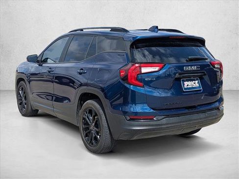 Used 2022 GMC Terrain SLE w/ Elevation Edition image 7