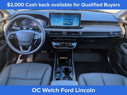 New 2026 Lincoln Corsair Reserve FWD image 17
