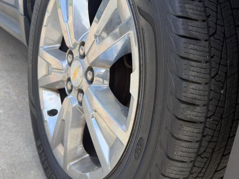 Used 2011 Chevrolet Equinox LTZ w/ LPO, Protection Package AWD/4WD image 6