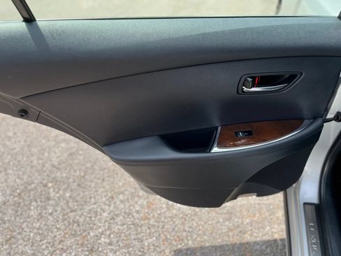 Used 2011 Lexus ES 350 FWD image 17