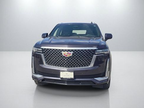 Used 2023 Cadillac Escalade Premium Luxury image 2