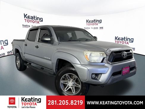 Used 2014 Toyota Tacoma PreRunner w/ SR5 Package image 2