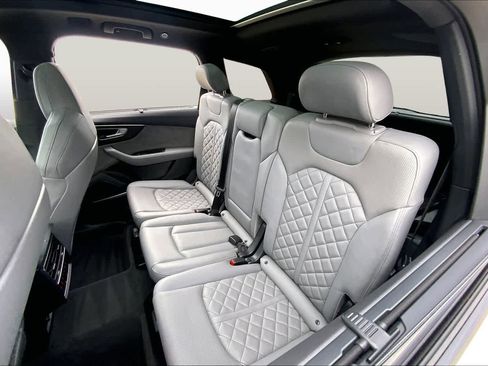 Used 2021 Audi SQ7 Prestige AWD/4WD image 20