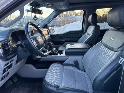 Used 2022 Ford F150 Limited image 6