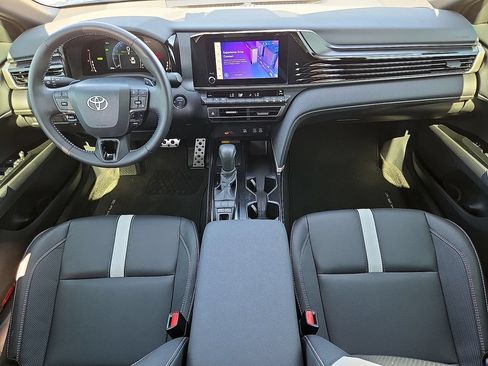 Used 2026 Toyota Camry SE w/ Convenience Package FWD image 14