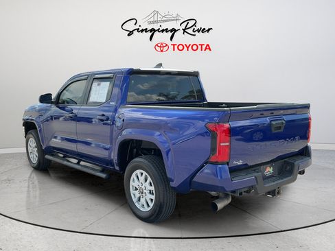 Used 2025 Toyota Tacoma SR5 RWD image 5