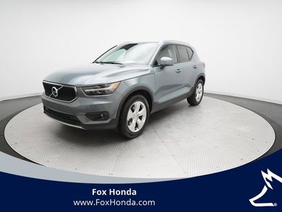 Used 2021 Volvo XC40 T5 Momentum