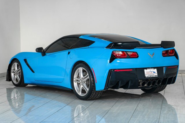 Used 2016 Chevrolet Corvette Stingray Coupe RWD image 8