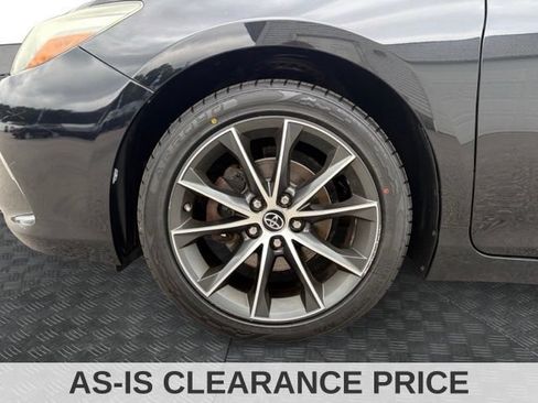 Used 2015 Toyota Camry XSE w/ Moonroof Package FWD image 14