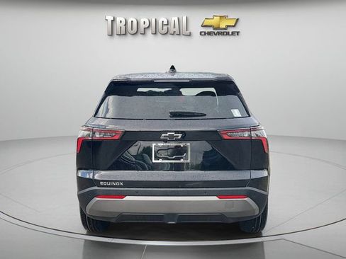 New 2027 Chevrolet Equinox LT FWD image 4