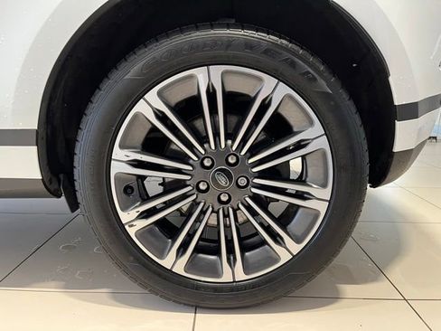 Used 2024 Land Rover Range Rover Evoque S AWD/4WD image 18