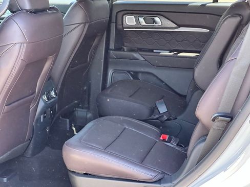 New 2025 Ford Explorer Platinum w/ Ultimate Package image 9