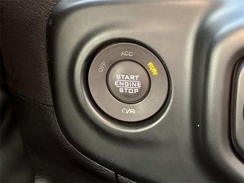 Used 2022 Jeep Gladiator Overland w/ Popular Equipment Package image 32