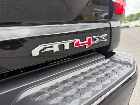 New 2025 GMC Canyon AT4 w/ AT4X Package image 12