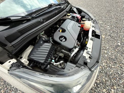 Used 2021 Chevrolet Spark LT FWD image 3