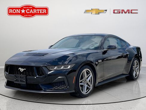 Used 2024 Ford Mustang GT Premium RWD image 3