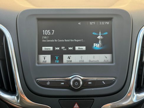 Used 2018 Chevrolet Equinox LT FWD image 22