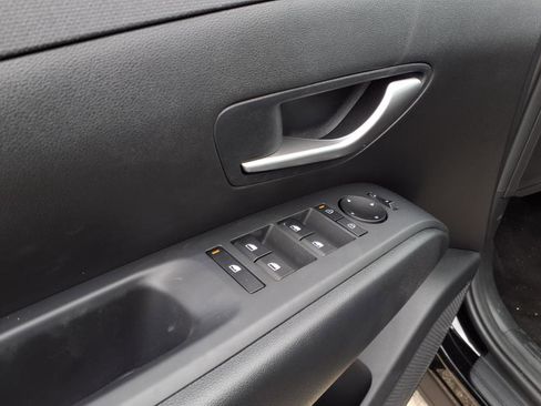 Used 2025 Hyundai Tucson SEL image 12