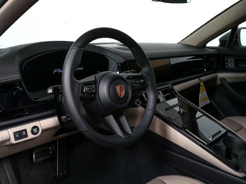 New 2026 Porsche Panamera image 4