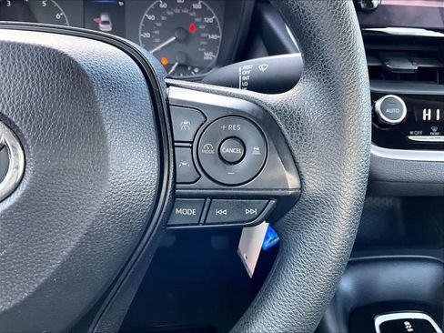 Used 2023 Toyota Corolla LE image 24