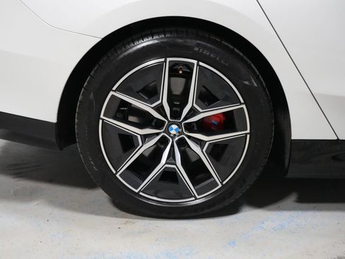 Used 2026 BMW i5 eDrive40 w/ M Sport Package AWD/4WD image 40