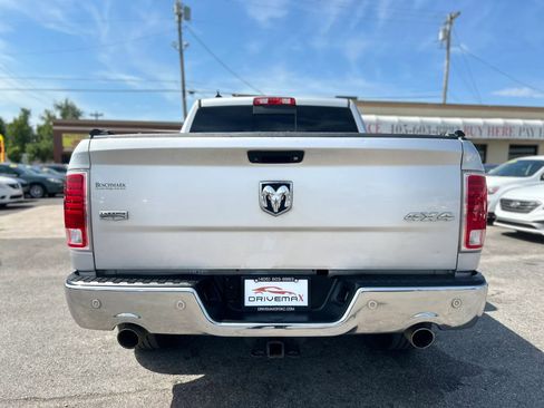 Used 2015 RAM 1500 Laramie w/ Convenience Group AWD/4WD image 5