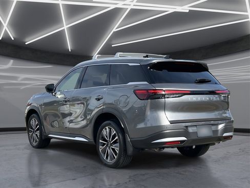 New 2026 INFINITI QX60 Luxe image 2