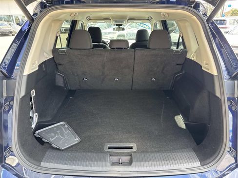Used 2024 Nissan Rogue SV FWD image 9