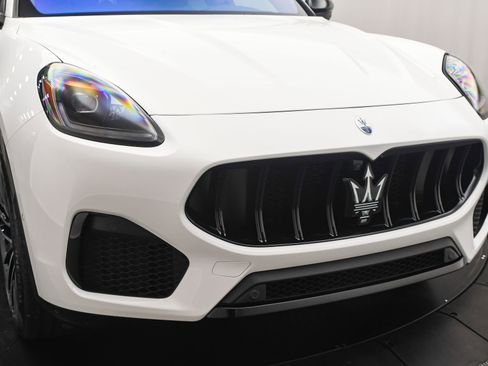 New 2025 Maserati Grecale Modena image 24