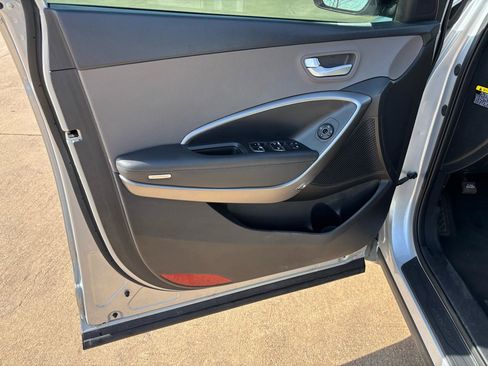 Used 2017 Hyundai Santa Fe Sport image 12