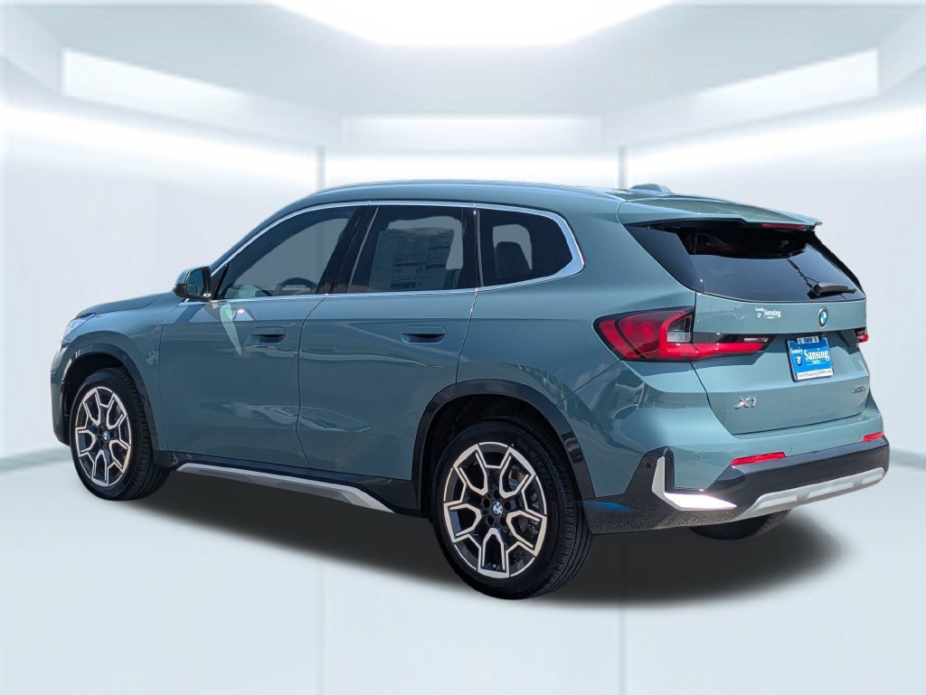 New 2026 BMW X1 xDrive28i w/ Technology Package AWD/4WD image 3