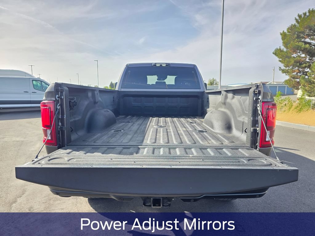 Used 2025 RAM 3500 Big Horn AWD/4WD image 34