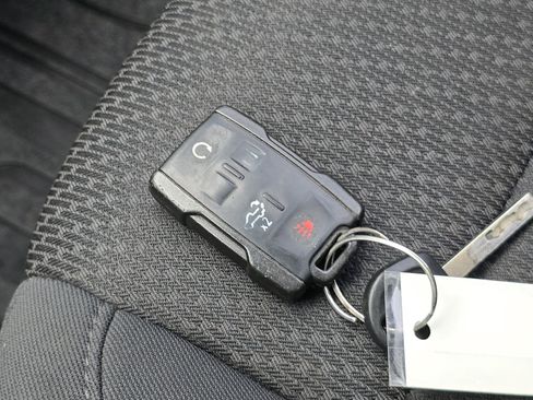 Used 2020 Chevrolet Silverado 1500 Custom w/ Custom Value Package image 34