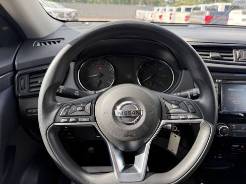 Used 2018 Nissan Rogue S AWD/4WD image 23