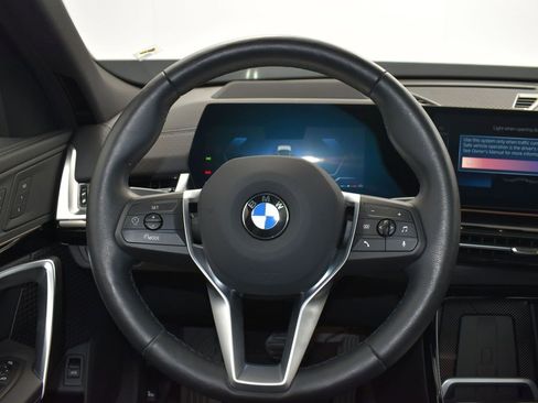 Used 2025 BMW X2 xDrive28i image 29