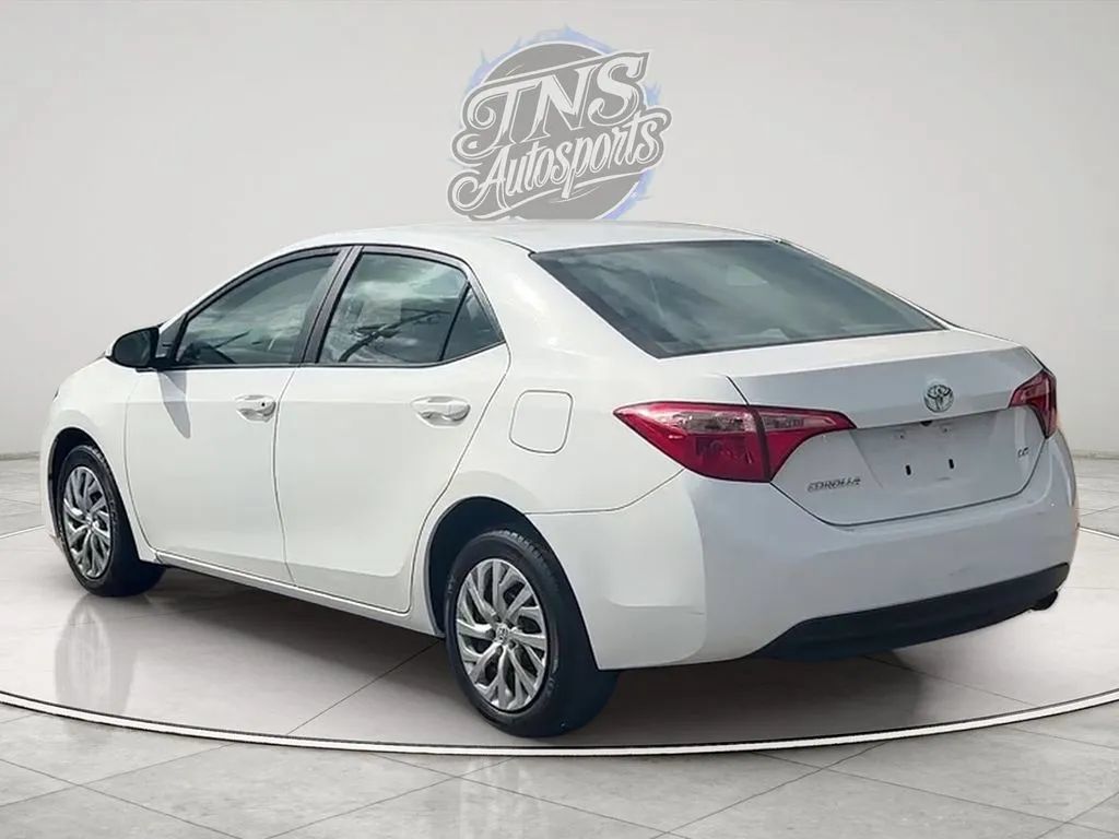 Used 2019 Toyota Corolla LE FWD image 3