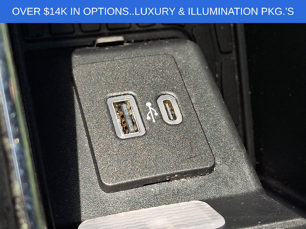Used 2023 Lincoln Aviator Reserve w/ Equipment Group 201A AWD/4WD image 27