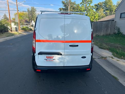 Used 2022 Ford Transit Connect XL image 4