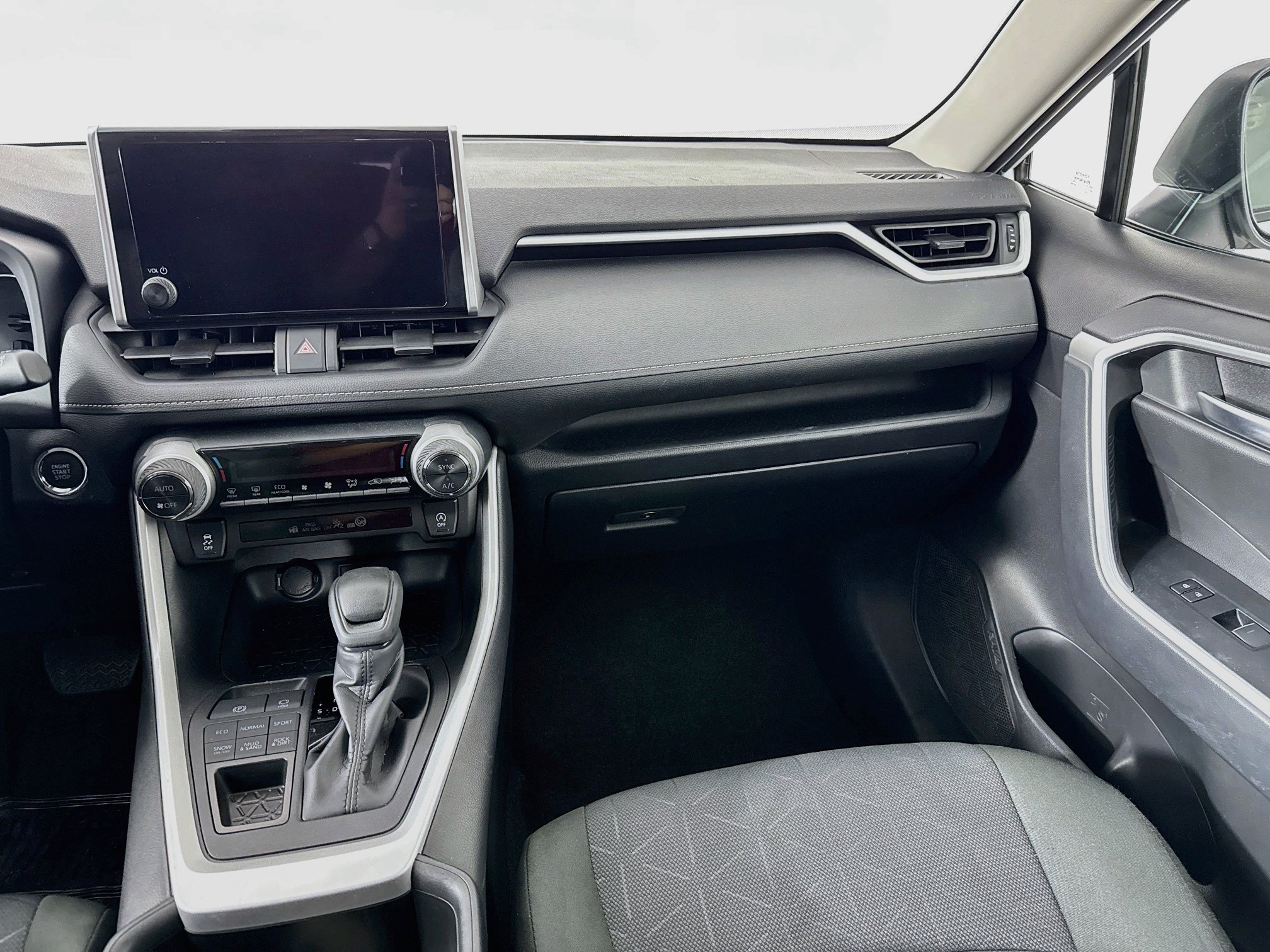 Certified 2025 Toyota RAV4 XLE AWD/4WD image 22