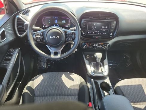 Used 2024 Kia Soul LX w/ Option Group 015 FWD image 13