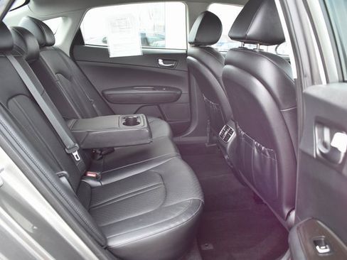 Used 2019 Kia Optima EX image 38