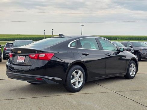Used 2024 Chevrolet Malibu LT FWD image 8