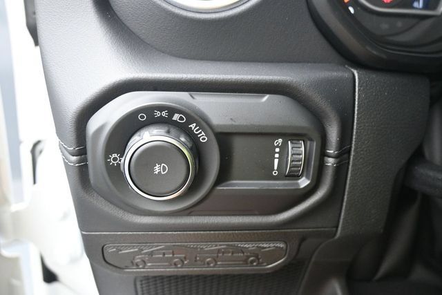 New 2027 Jeep Wrangler Unlimited Sahara AWD/4WD image 14