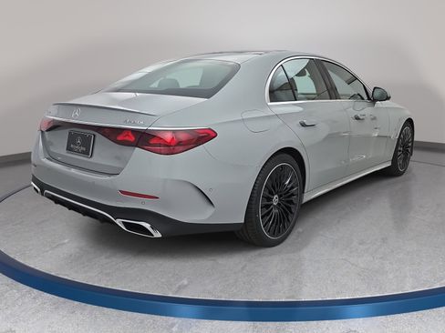 New 2026 Mercedes-Benz E 450 4MATIC Sedan image 5